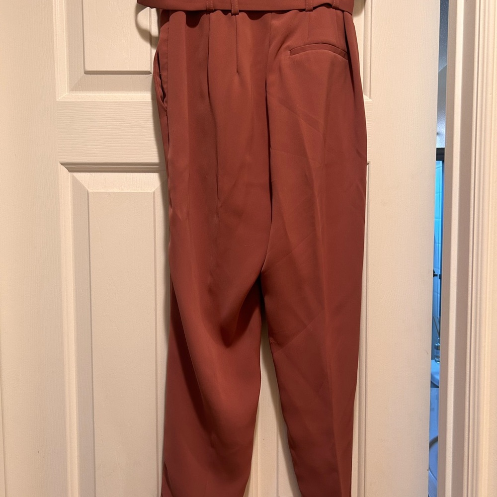 Gently worn office professional office attire size 0 dress pants.